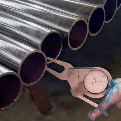 45MnMoB أنابيب حفر آبار النفط عالية القوة ومقاومة للتآكل ومصممة بدقة